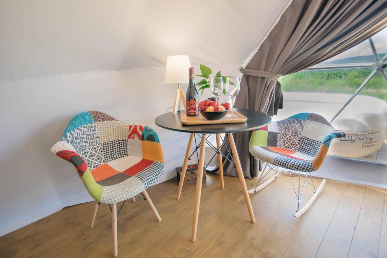 Jewelberry Glamping Hotel Tbilisi Mtsʼkhetʼa エクステリア 写真