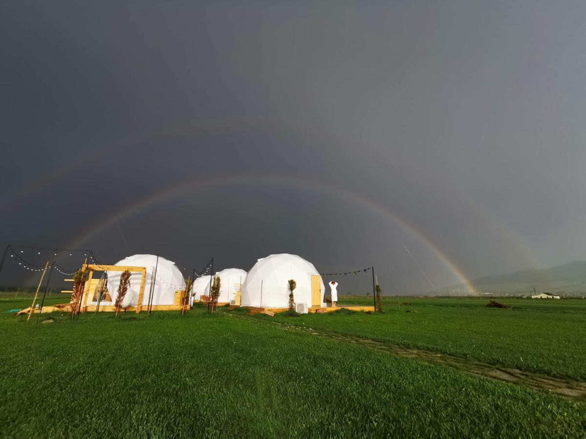 Jewelberry Glamping Hotel Tbilisi Mtsʼkhetʼa エクステリア 写真