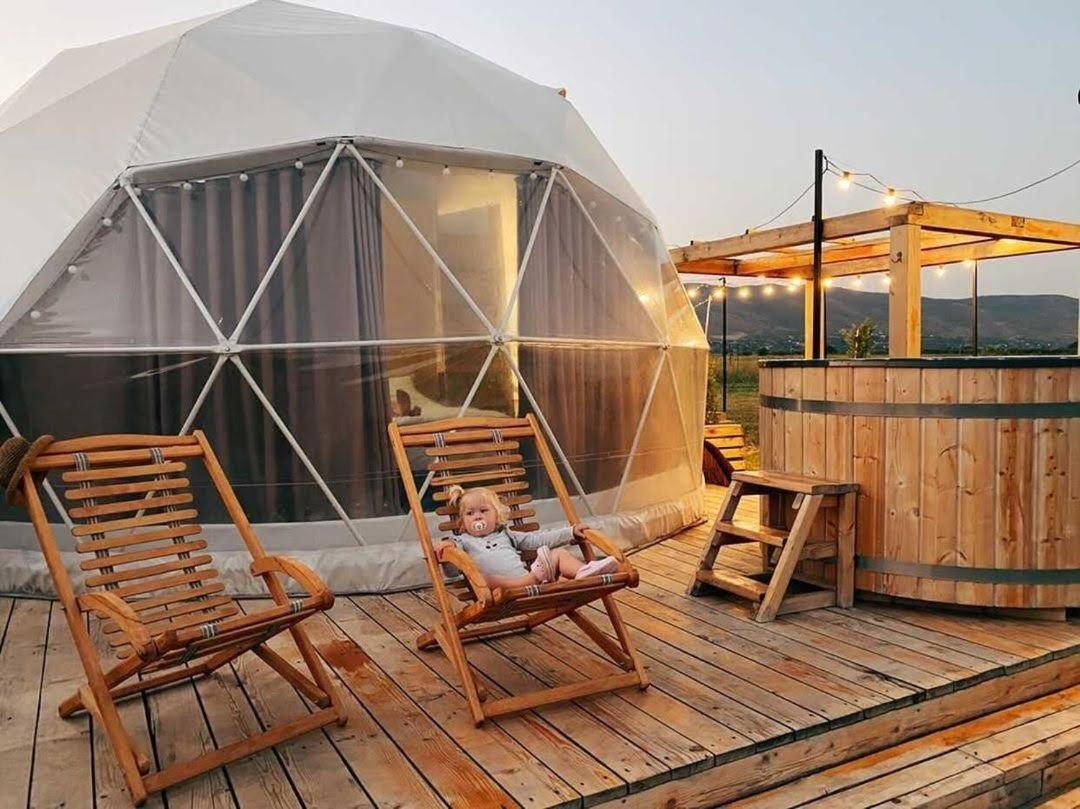Jewelberry Glamping Hotel Tbilisi Mtsʼkhetʼa エクステリア 写真
