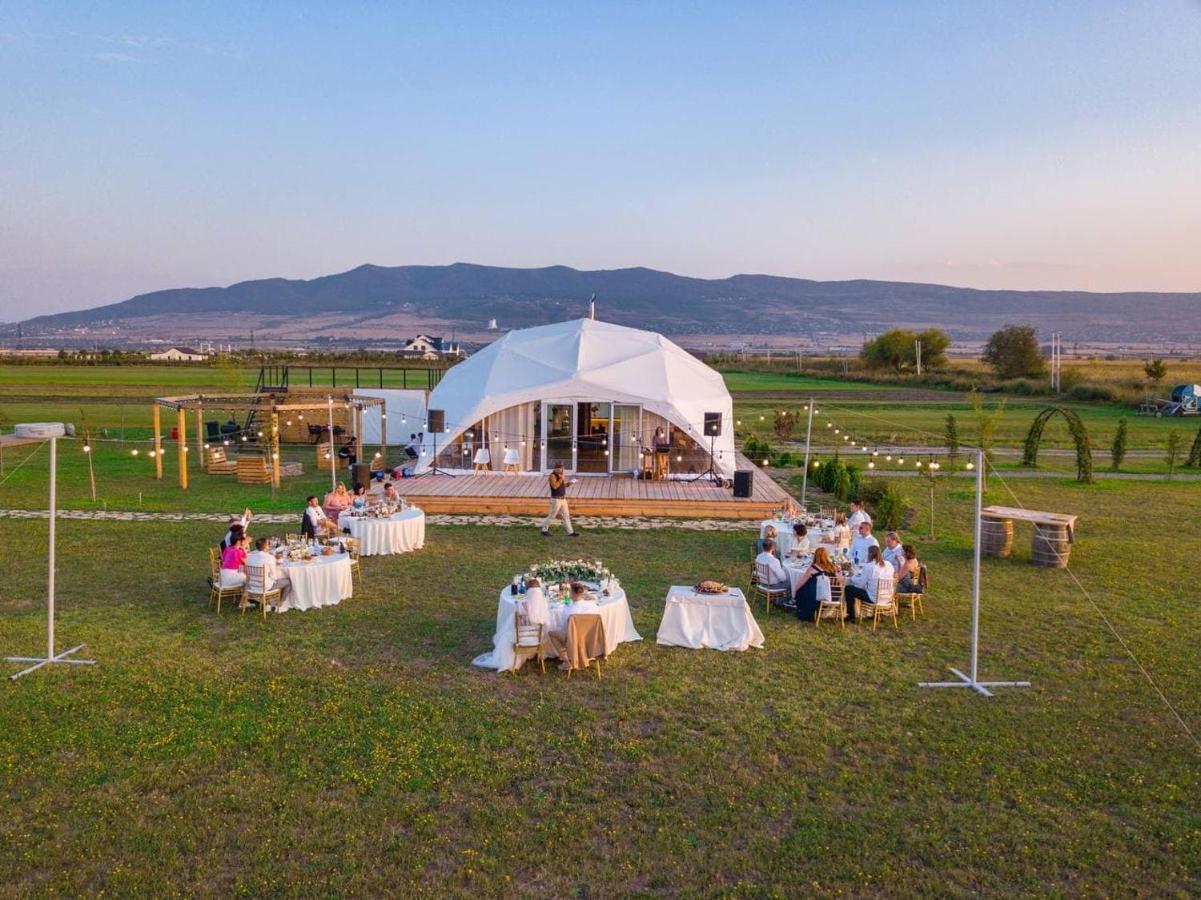 Jewelberry Glamping Hotel Tbilisi Mtsʼkhetʼa エクステリア 写真