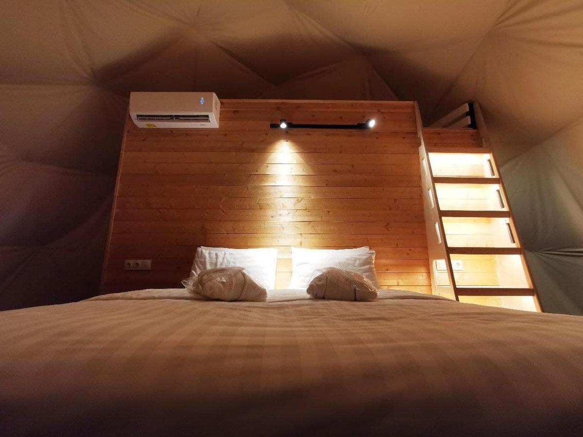 Jewelberry Glamping Hotel Tbilisi Mtsʼkhetʼa エクステリア 写真