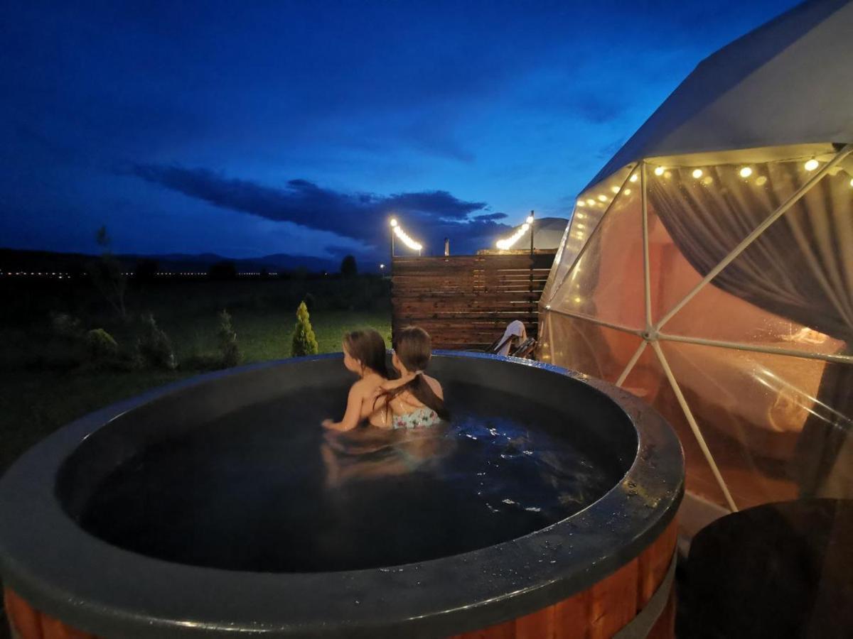 Jewelberry Glamping Hotel Tbilisi Mtsʼkhetʼa エクステリア 写真